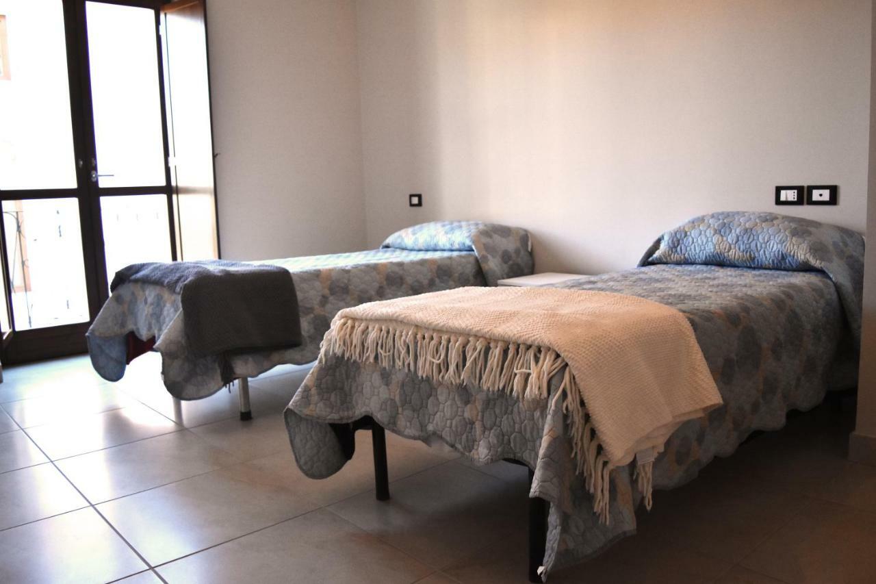 San Demetrio ne' VestiniPalazzo Camelot, 19 Via Nazionale公寓 外观 照片